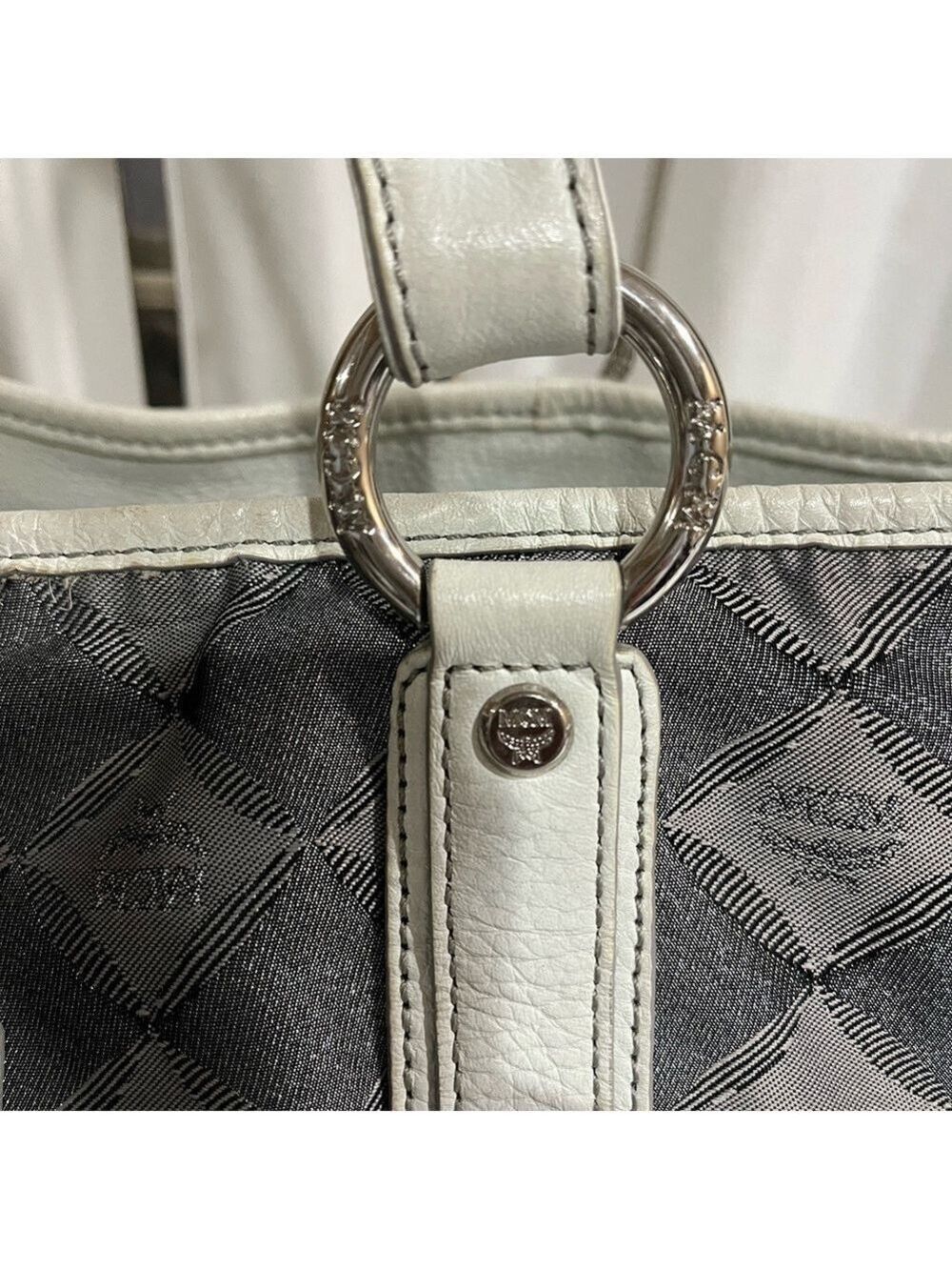 MCM TOTE - Picture 5 of 16